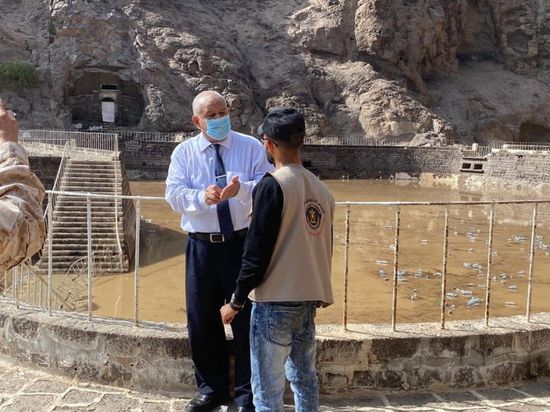 الوالي يتفقد صهاريج عدن التاريخية بكريتر (صور)