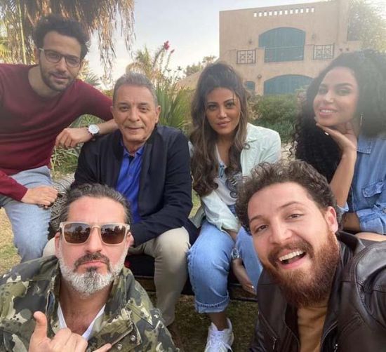 ريهام حجاج تنشر صورًا جديدة من كواليس "لما كنا صغيرين"