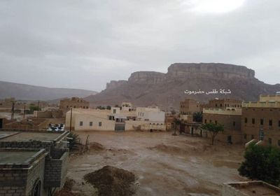 هطول أمطار على وادي رخية بحضرموت