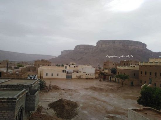 هطول أمطار على وادي رخية بحضرموت
