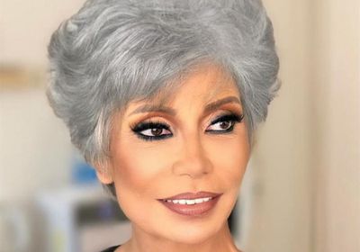 سوسن بدر تهنئ جمهورها بشهر رمضان المبارك (فيديو)