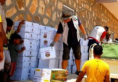مساعدات رمضانية من "خليفة الإنسانية" لأهالي سقطرى
