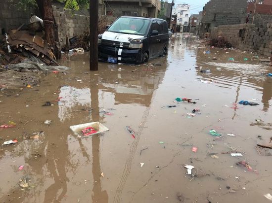 "انتقالي المنصورة" يطالب بتصريف مياه السيول لمنع الأوبئة