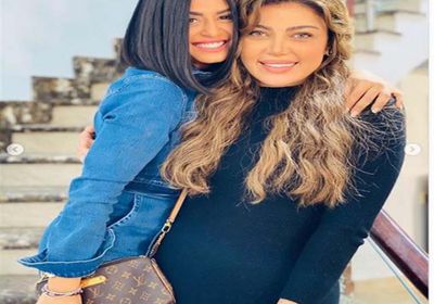 بعد الأزمة الأخيرة.. منة فضالي تشيد بريهام حجاج