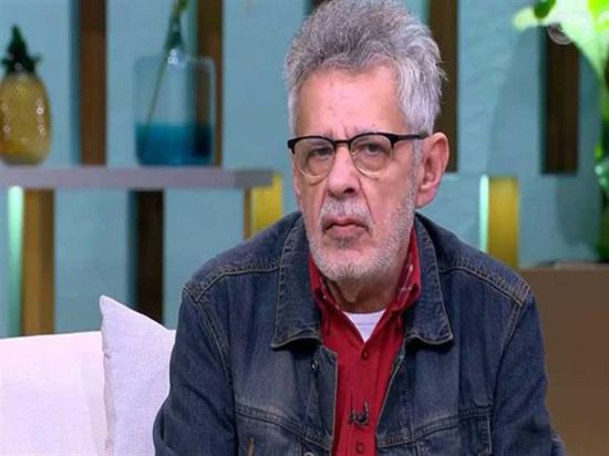 بعد تعرضه لوعكة صحية.. زكي فطين عبد الوهاب يطمئن جمهوره