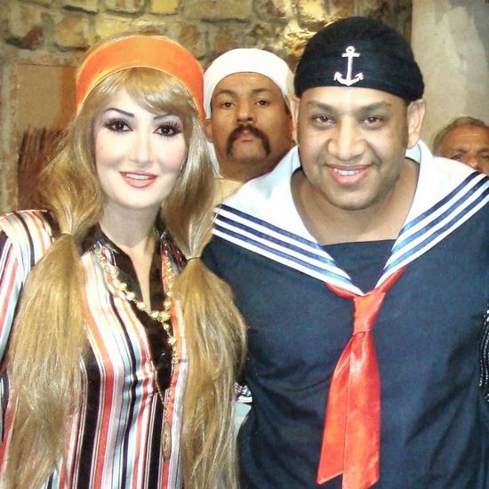 عصام كاريكا يهنئ غادة عبدالرازق بمسلسلها "سلطانة المعز"