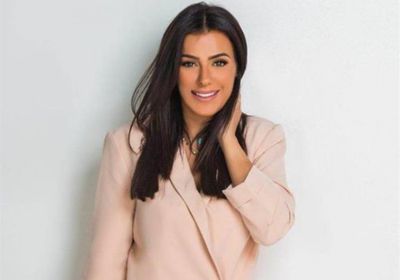 إنجى المقدم طبيبة نفسية لدينا الشربيني في "لعبة النسيان"