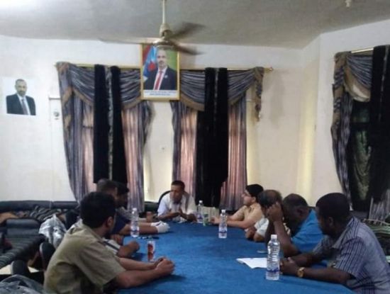 "انتقالي المهرة" يتبرع لمتضرري سيول عدن