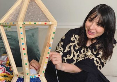 في ظل أزمة كورونا.. هكذا احتفلت ساندي بعيد ميلادها (فيديو)