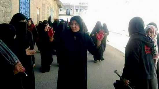 جريمة الحوثي المزدوجة.. انتهاك حرمة مسجد واعتداء على نساء