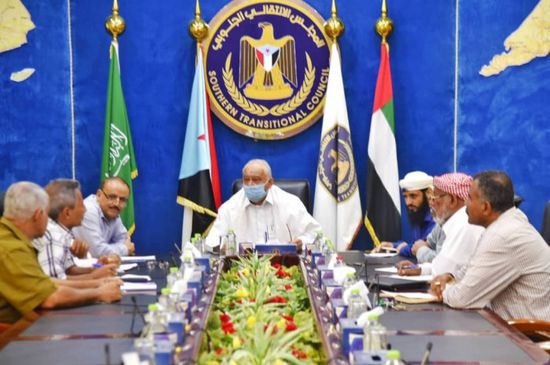 "انتقالي عدن" يدرس آليات تعزيز قدرات محطات الكهرباء 