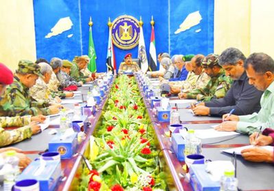 "الانتقالي" يعلن الإدارة الذاتية للجنوب