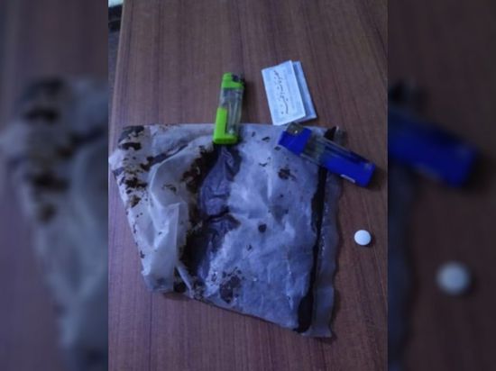 ضبط عصابة إتجار بالمخدرات في المكلا (صور)