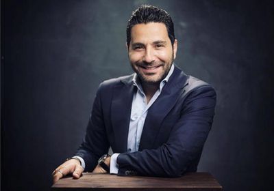 وسام بريدي يوجه تحية لرامز جلال ويهاجم الممثلين