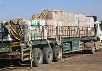 وصول مساعدات إيواء لـ3600 نازح في مأرب