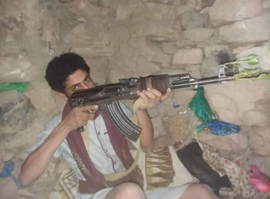 يضرب والده ويقتل شقيقه في بني عون بتعز