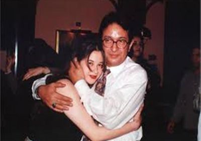 بصورة نادرة.. مي نور الشريف تحيي ذكرى ميلاد والدها