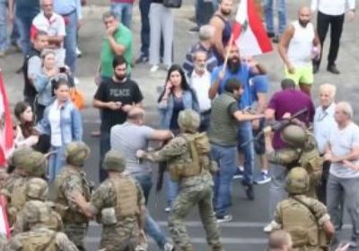  الجيش اللبناني: إصابة 81 عسكريا خلال احتجاجات أمس