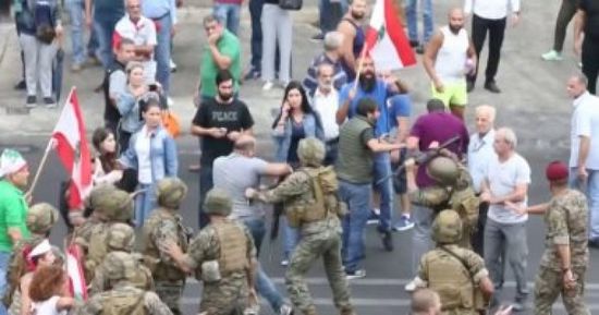  الجيش اللبناني: إصابة 81 عسكريا خلال احتجاجات أمس