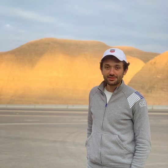 كريم محمود عبد العزيز يتذكر والده بتلك الكلمات