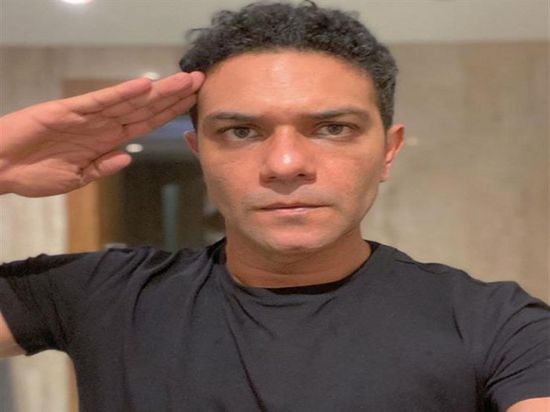 آسر ياسين يوجه تحية لشهداء حادث بئر العبد