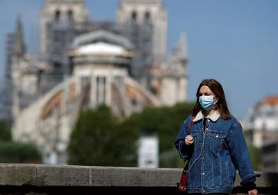 فرنسا تمدد حالة الطوارئ الصحية