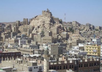 لمواجهة العواضي.. تعزيزات حوثية تصل ردمان بالبيضاء