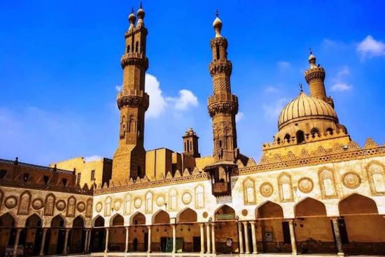 بشرط.. "الأزهر الشريف" يعلن إقامة صلاتي التراويح والتهجد بالعشر الأواخر من رمضان