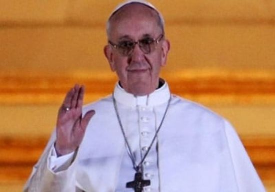  بابا الفاتيكان يدعو إلى ضرورة التعاون الدولي بشفافية لإيجاد علاج لكورونا