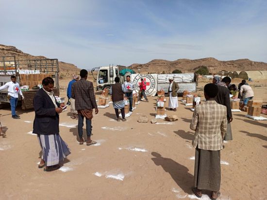 "الصليب الأحمر": مساعدات إغاثية لـ 9100 نازح في دماج 