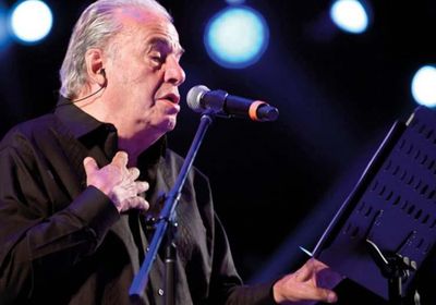 وفاة المغني المكسيكي أوسكار شافيز بعد إصابته بفيروس كورونا