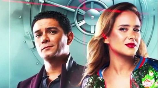 بالفيديو..نيللي كريم وآسر ياسين يرقصان في كواليس "بـ 100 وش"