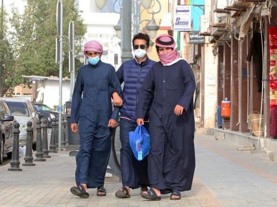  الكويت تُعلن تسجيل حالتي وفاة و295 إصابة جديدة بكورونا