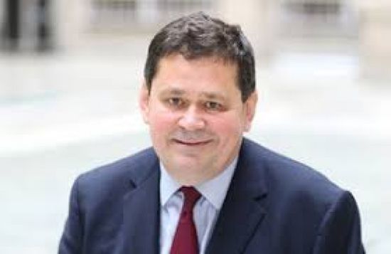 سفير بريطانيا بالسعودية: تعاون البلدين لمكافحة كورونا باليمن