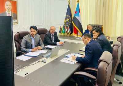 الانتقالي يبحث مع غريفيث آخر تطورات كورونا