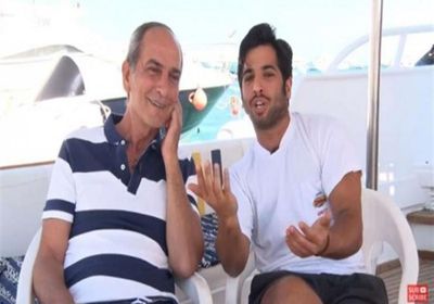 بالفيديو.. أول ظهور لهشام سليم مع نجله نور بعد عبوره الجنسي