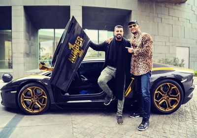 محمد سامي ينشر فيديو جديد من كواليس "البرنس"