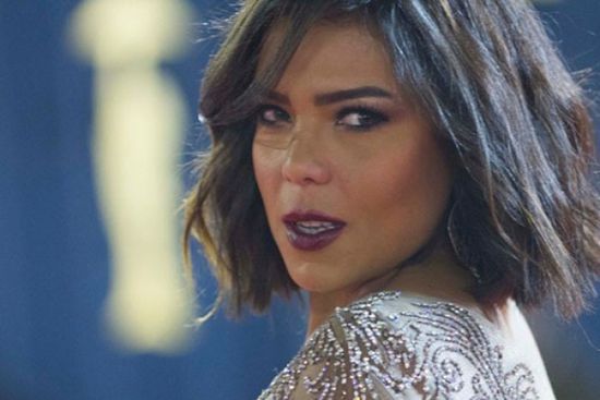 بالفيديو.. ناهد السباعي تناقش جمهورها في تفاصيل مسلسل "النهاية"