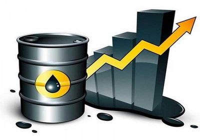 النفط يرتفع بفعل آمال تعزيز الطلب على الخام ومشتقاته