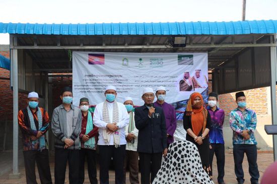  السعودية تدشن برنامج خادم الحرمين الشريفين لتفطير الصائمين في مملكة كمبوديا 