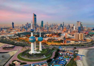 الكويت تُعلن عدم تحملها لتكاليف ترحيل مخالفي الإقامة