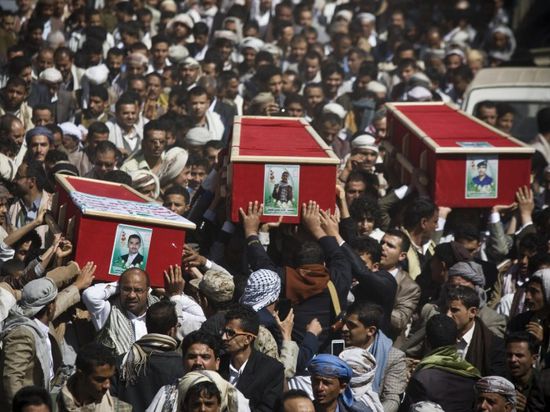 الجبهات تشهد على سقوط القيادات.. كيف ينكسر الحوثيون؟