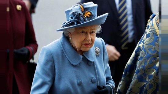 ملكة بريطانيا تُحيي قتلى الحرب العالمية الثانية
