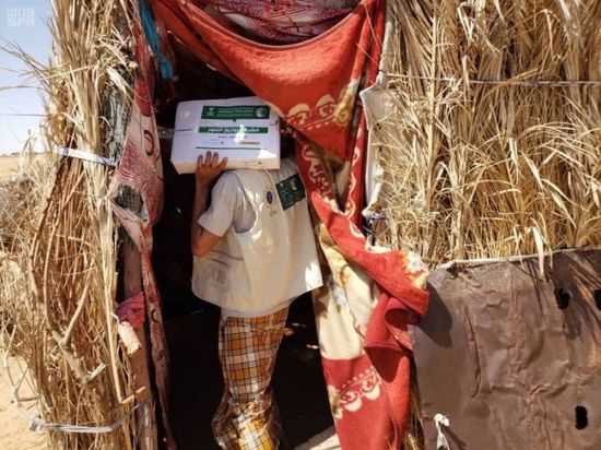 7 آلاف كرتون تمور لأسر لحج والمهرة والجوف