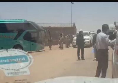 وصول أول دفعة من العالقين بالسعودية لمنفذ الوديعة