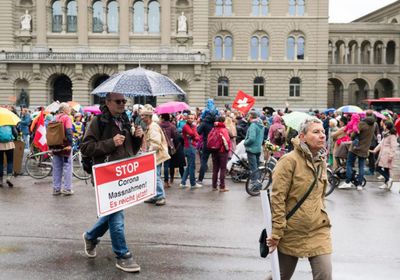 سويسرا تشهد احتجاجات ضد تدابير فيروس كورونا