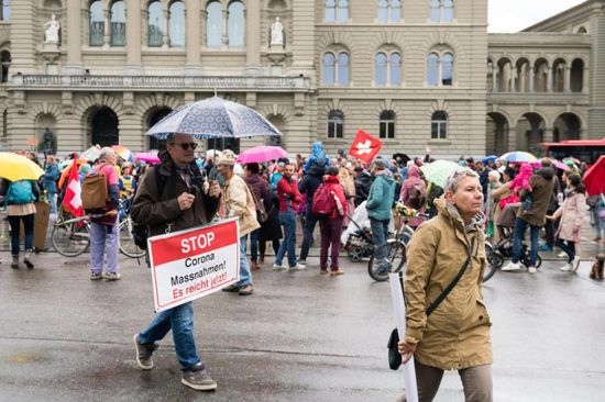 سويسرا تشهد احتجاجات ضد تدابير فيروس كورونا