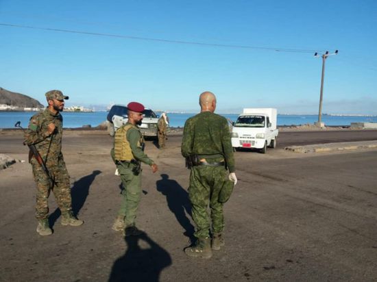 أمن عدن يراقب تطبيق فرض حظر التجوال