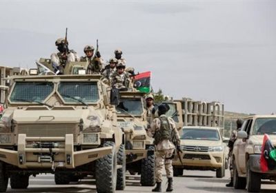 الجيش الليبي يقتحم دفاعات المليشيات في محورين بطرابلس