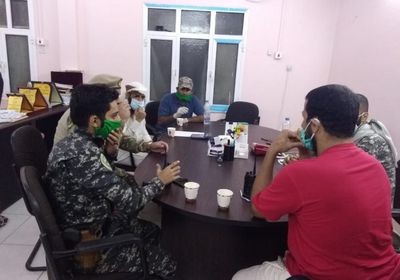 معدات سلامة لكوادر العزل الصحي بمستشفى الجمهورية